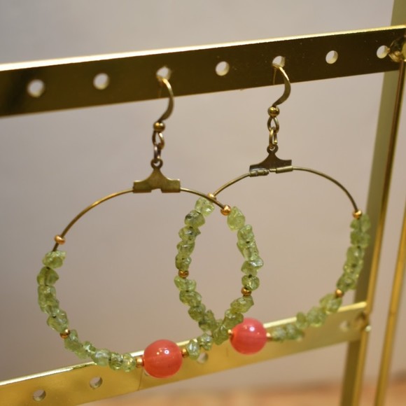 Peridot & Agate Gemstone Vintage Brass Hoop Earrings Boxed - Picture 1 of 2